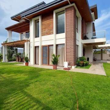 Brand New 3 Storey 6BR Modern Home in Tagaytay