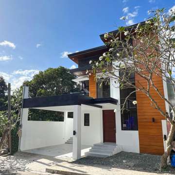 4BR Modern Home in Summerhills Executive Subdivision, Antipolo City