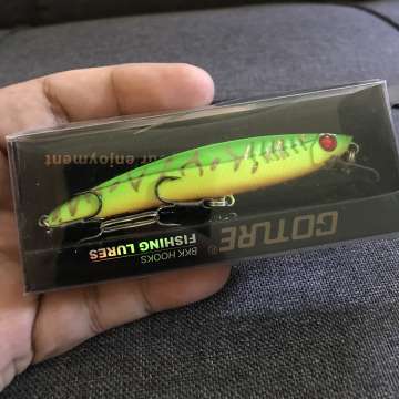 Original Goture Minnow Jerkbait Fishing Lure 9cm #003A