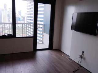 2 Bedrooms Unfurnished Condo Unit For Rent in One Rockwell East, Makati