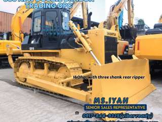 Shantui Bulldozer160hp-with three shank rear ripper