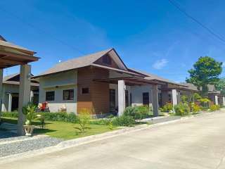 BEACH HOUSE INSIDE VILLAGE DANAO CEBU ADUNA