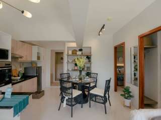 RESORT 2BR CONDO FOR RETIREMENT IN CEBU ROYAL OCEAN CREST MACTAN2