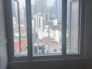 3 BR Unfurnished Condo For Rent in Kingswood Condominium, Makati
