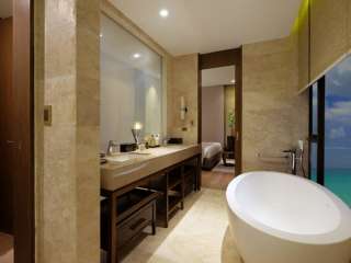 2BR SHERATON RESIDENCES MACTAN CEBU HIGH END BEACH CONDO