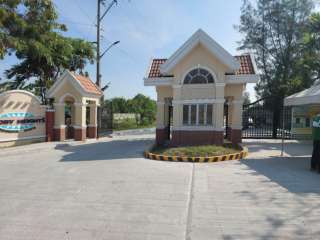 Lot for sale in Glory Heights Pampanga  with terms and discount