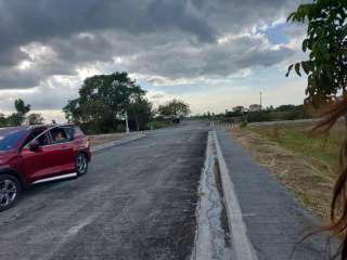 Lot for sale in Woodside Garden Village with terms and discount