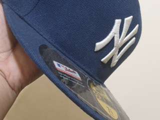 New York Yankees Fitted Baseball Cap New Era Size 7-5/8 Large 400p call Lee 0961 984 42 66