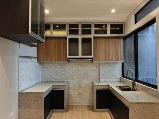 SELENA HOMES TOWNHOUSE UNIT 2