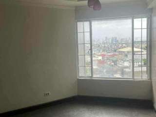 2 BR Unfurnished Condo in Kingswood Condominium, Makati