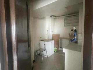 2 BR Unfurnished Condo in Kingswood Condominium, Makati
