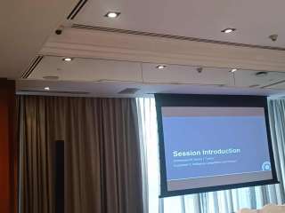 Equipments Rental Projector