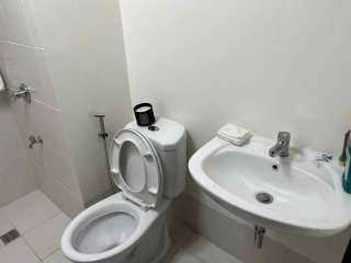 2 BR Semi-Furnished Condo Unit For Rent in The Rochester, Pasig